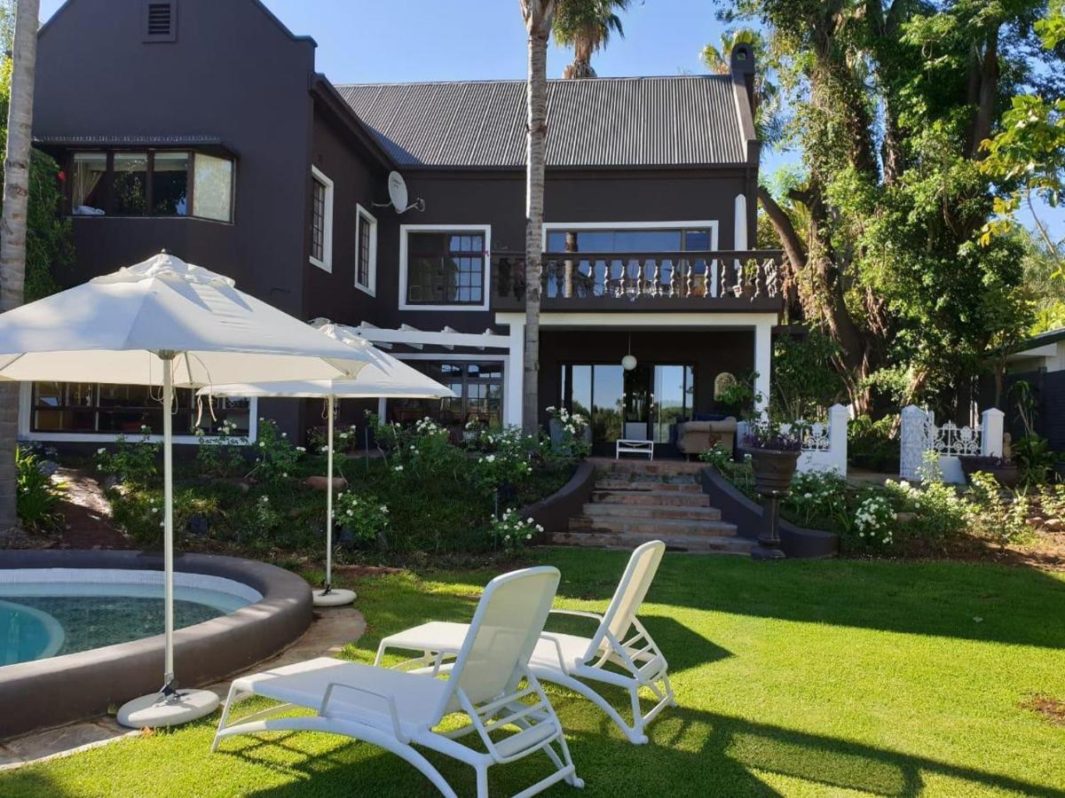 Le Must Residence Upington Exterior photo