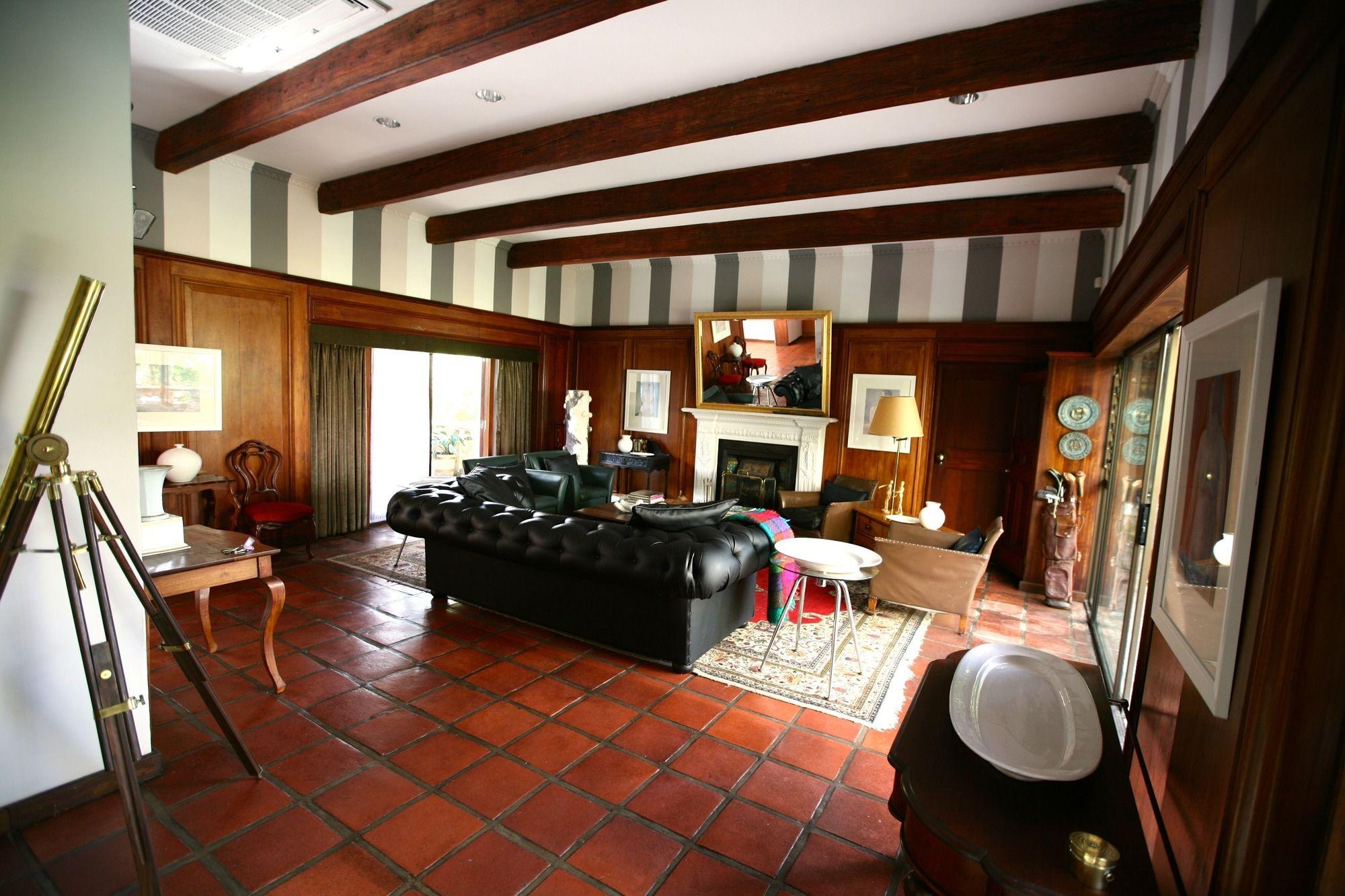 Le Must Residence Upington Exterior photo